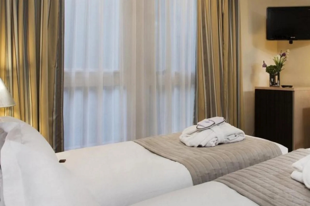 Hotel photo 5