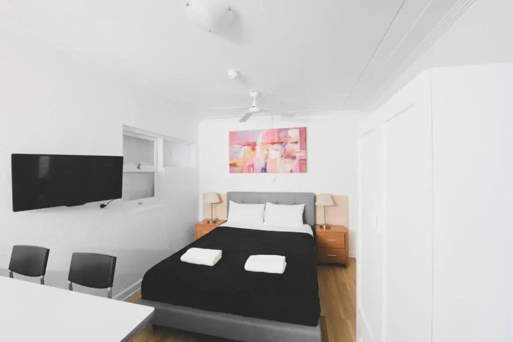Economy room