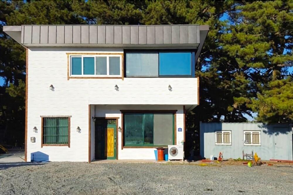 Gyeongju Gampo Beach Pension