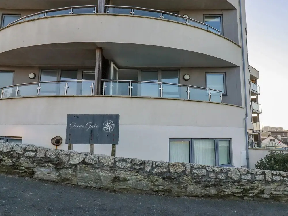 Fistral Retreat
