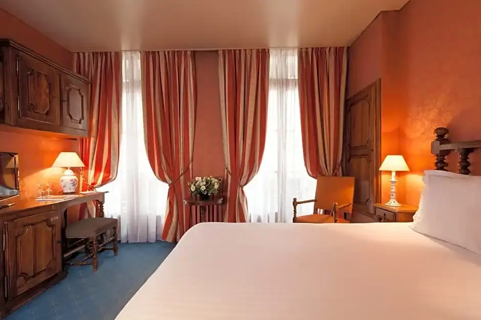 Classic room