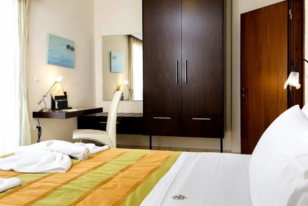 1 Bedroom Apartment with sea view