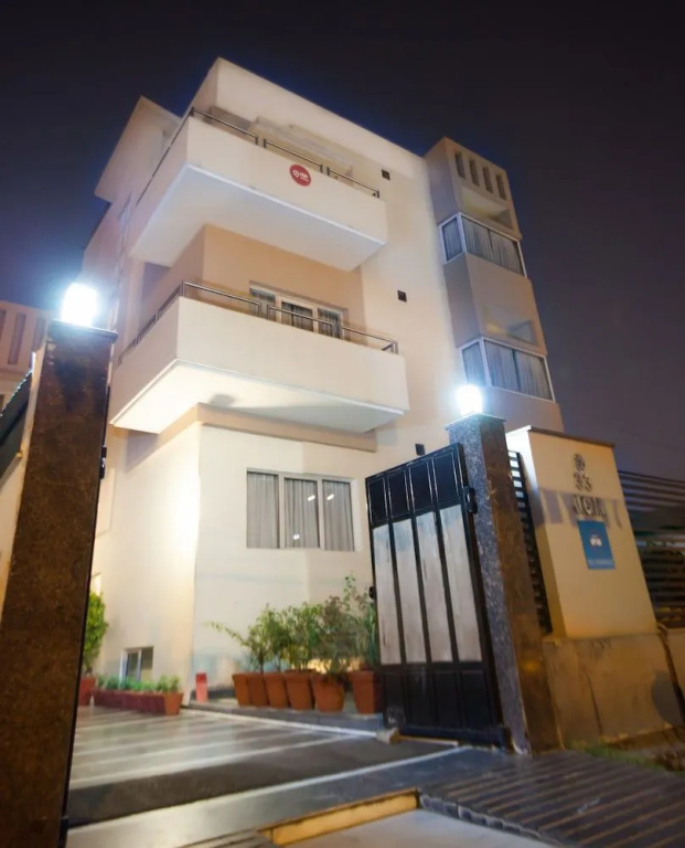 OYO Rooms 074 Cyber City