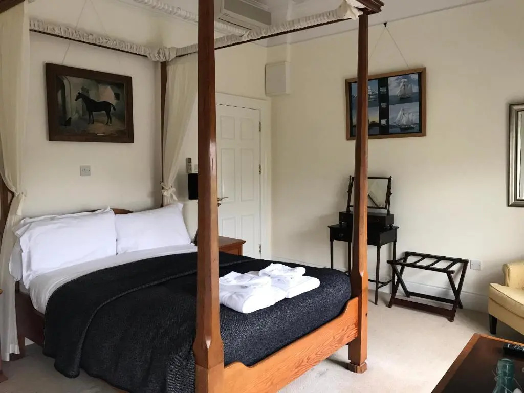 Standard Double room (full double bed)