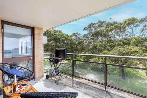 11 'Intrepid' , 3 Intrepid Close - Absolute Beachfront Bliss
