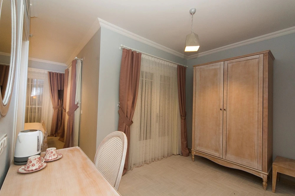 Suite with balcony
