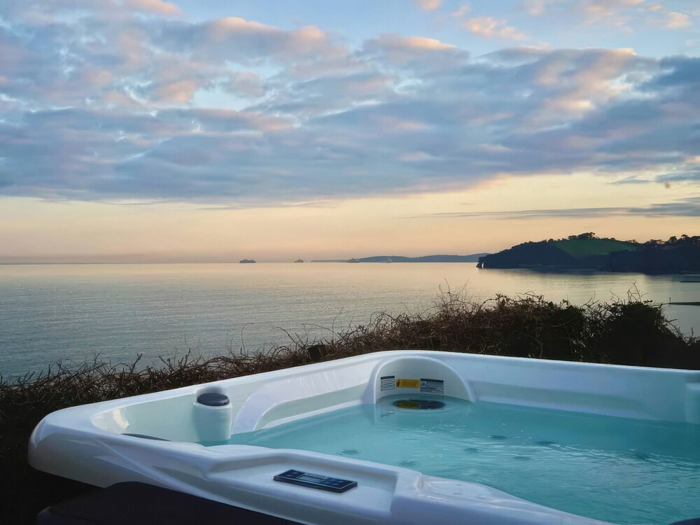 Crows Nest Dawlish