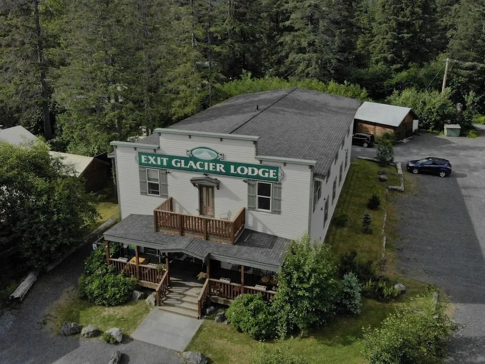 Exit Glacier Lodge