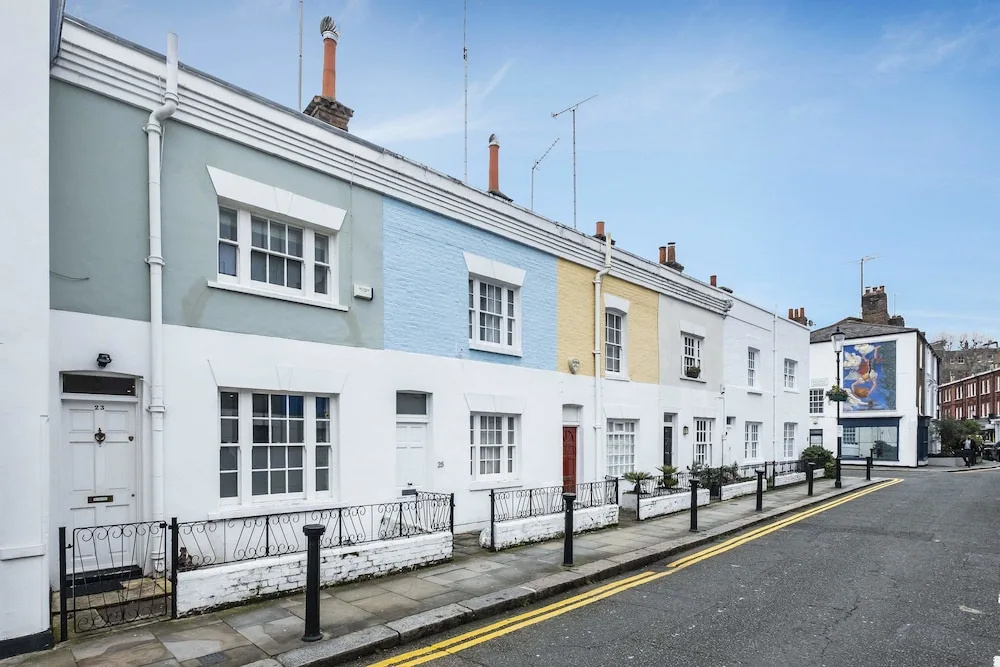 The Stunning Kenway Road House - AJE