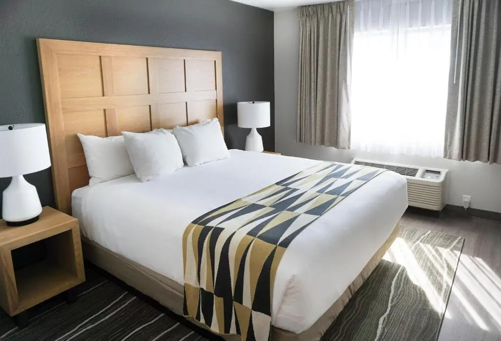 Oxford Suites Redding - Chambres
