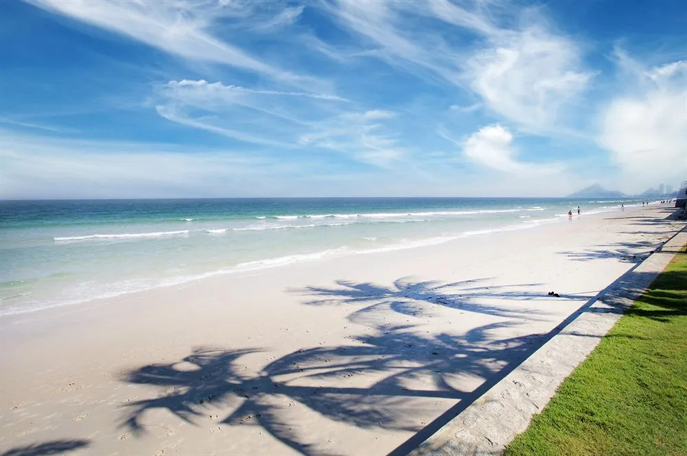 Beach & Waterfront