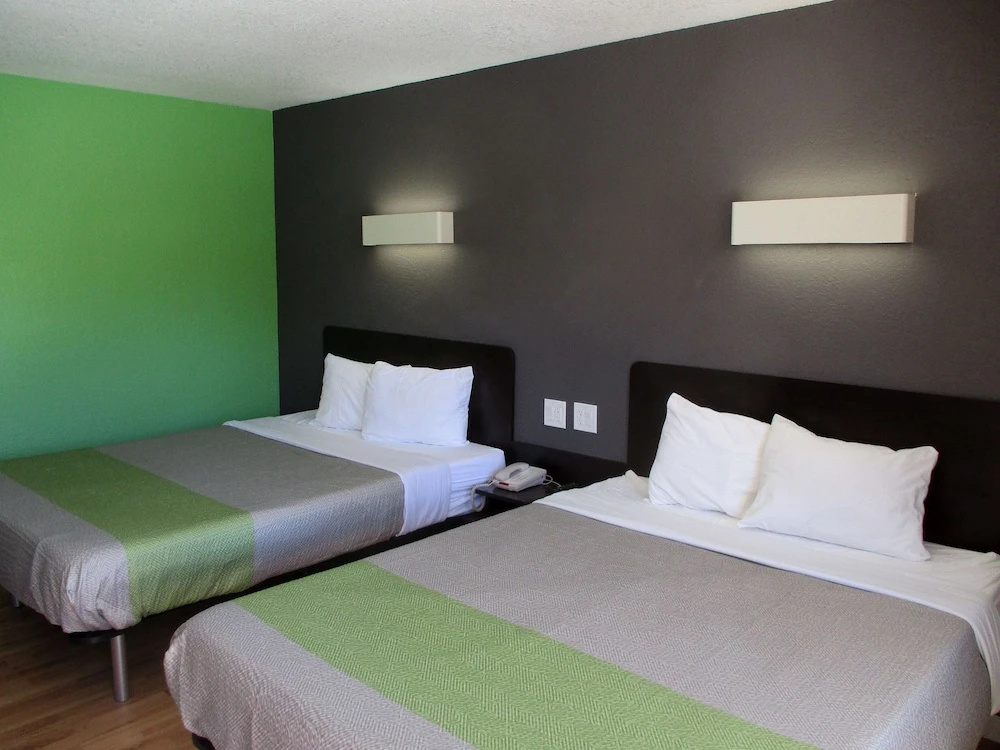Deluxe Quadruple Suite