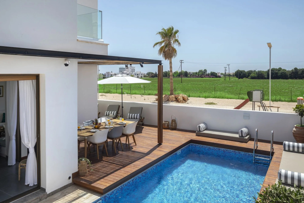 Louis Chris Le Mare Villa, Протарас, Кіпр мініатюра 12