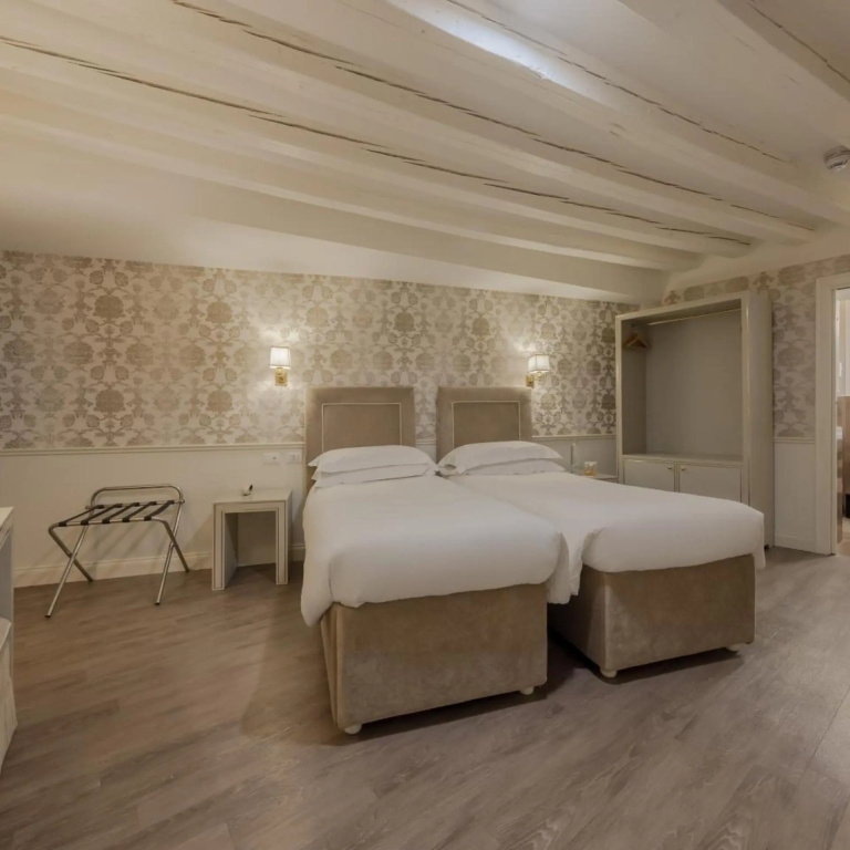 Hotel photo 32