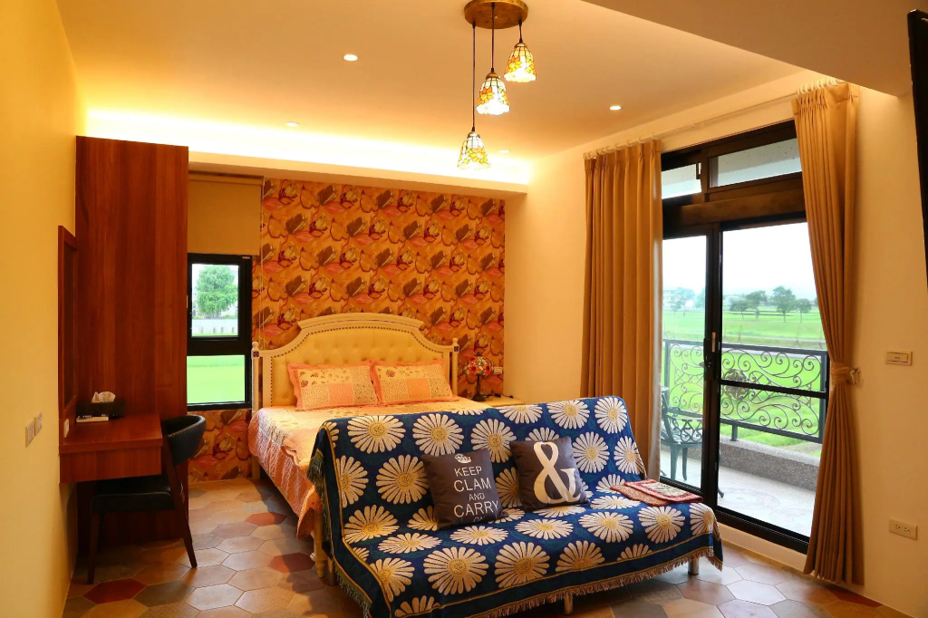 Standard Double room (full double bed)