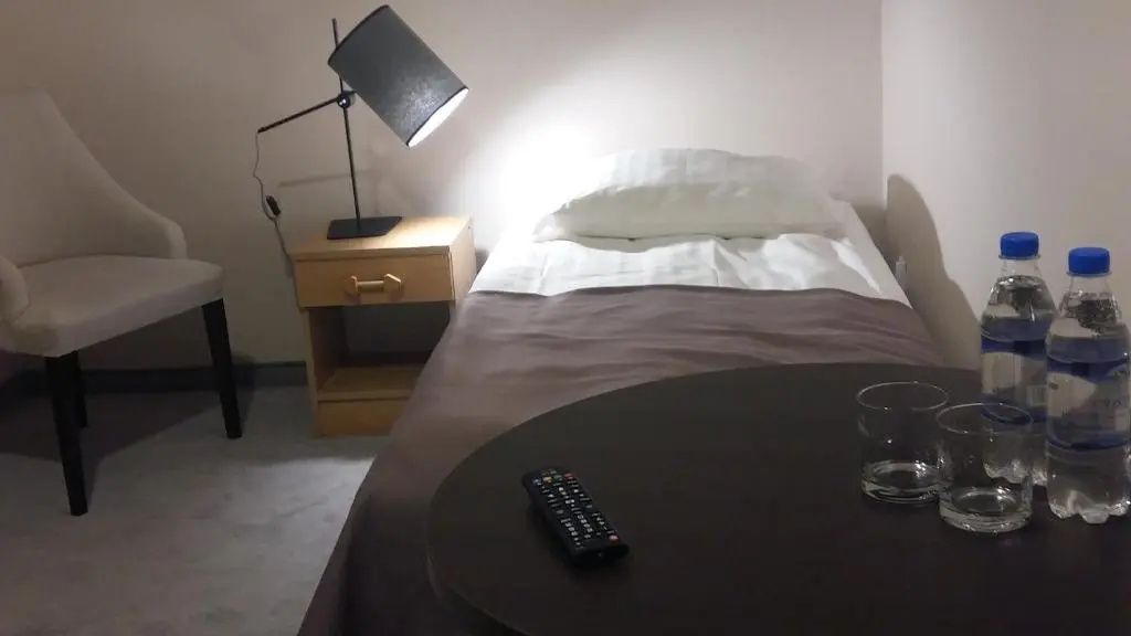 Geovita Jadwisin - Chambres