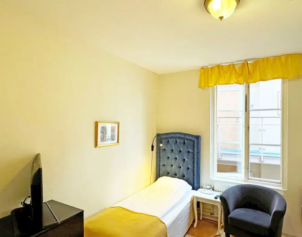 Economy Single room with courtyard view (single bed)