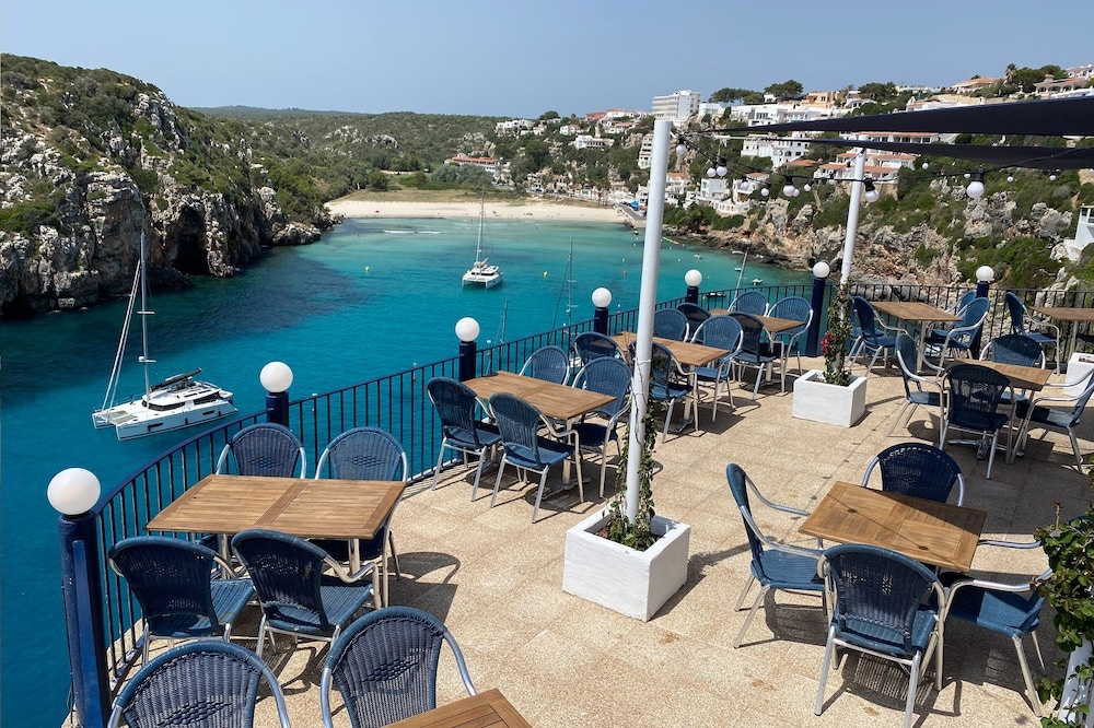 Beach & Waterfront