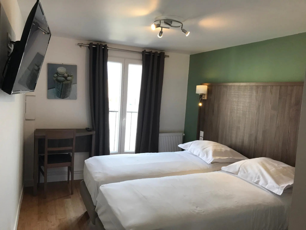 Double room (twin beds)
