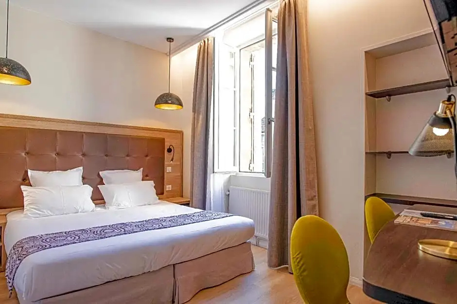 Hotel Montaigne - Chambres