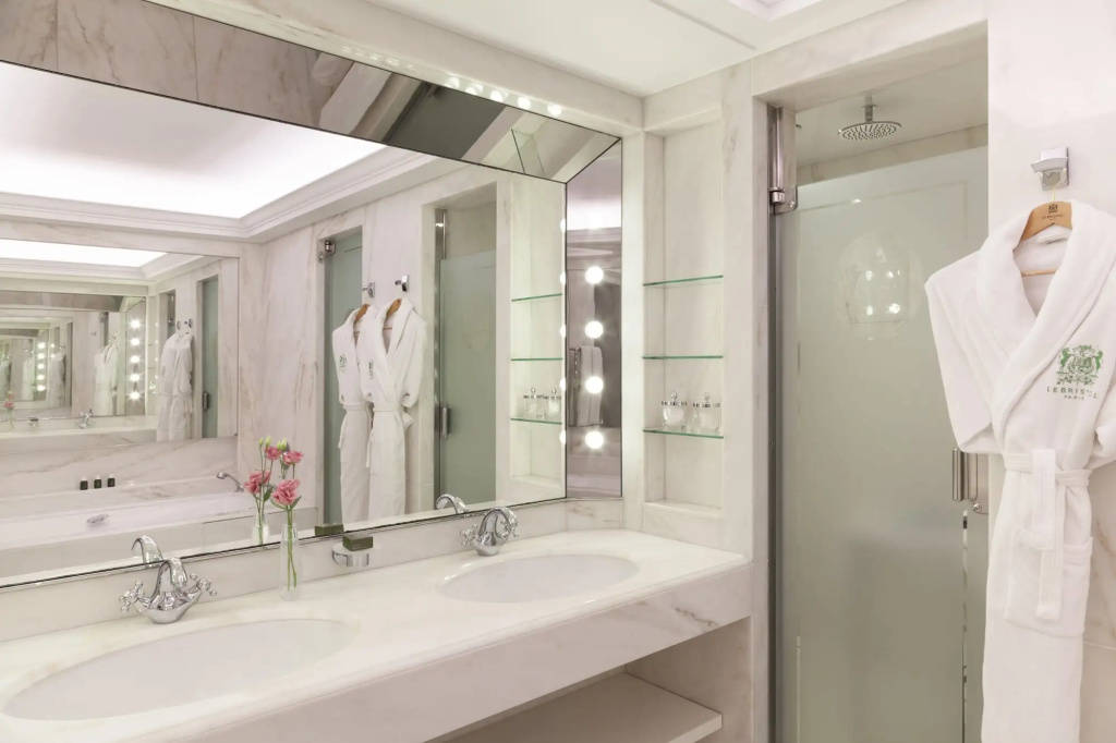 Hotel Le Bristol Paris 19
