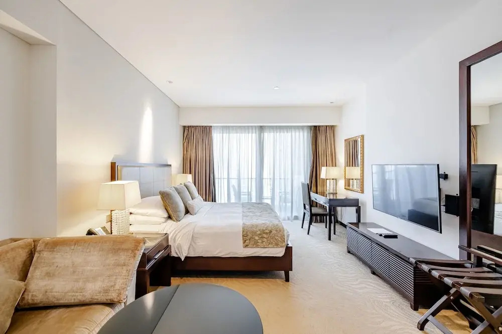 Студия с красивым видом из окна в Studio Marina View The Address Marina