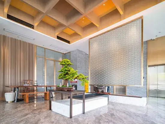 OUSILANDE International Hotel