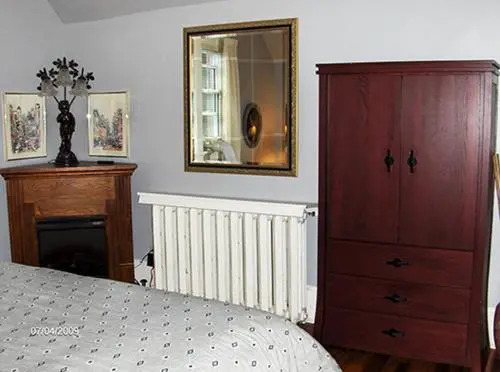 Agincourt Manor B&B Suites