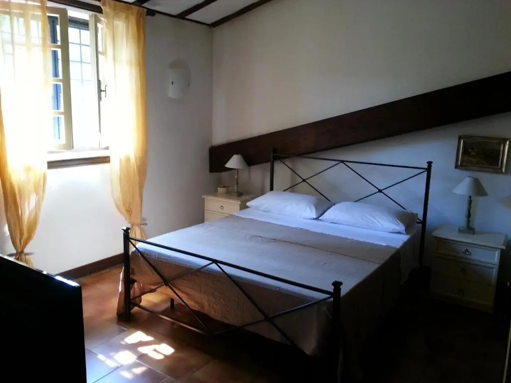 Standard Double room with garden view (full double bed)