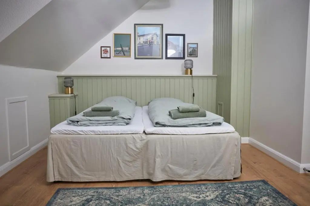 Standard Double room (full double bed)