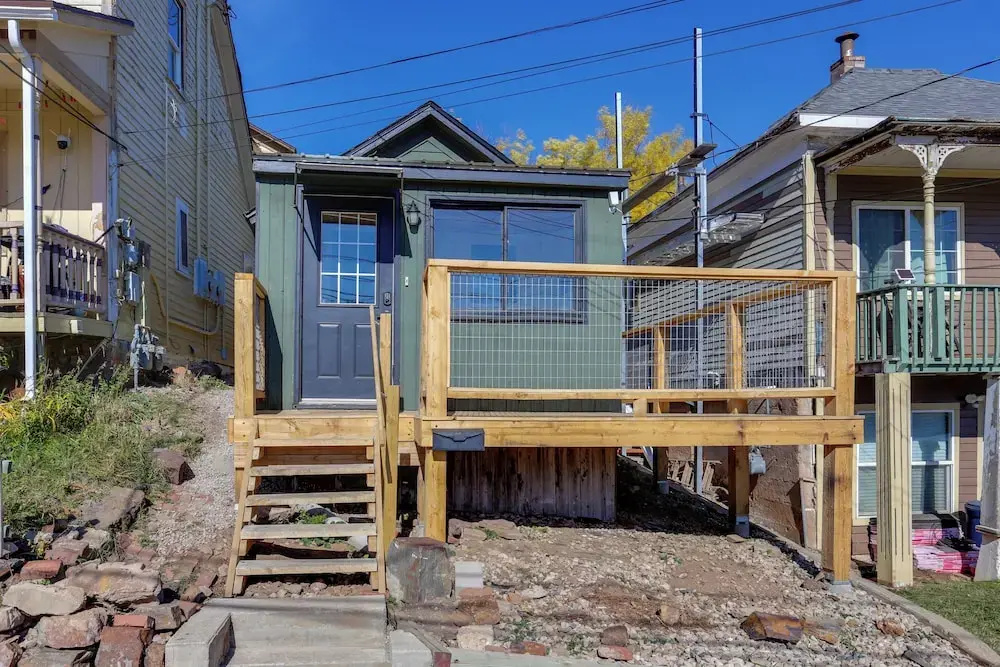 Centrally-located Mountain Getaway in Lead!