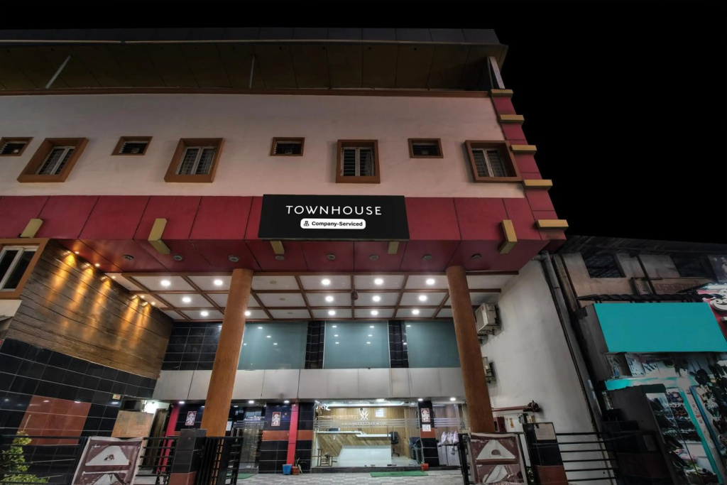 OYO 5231 M V Boutique Hotel