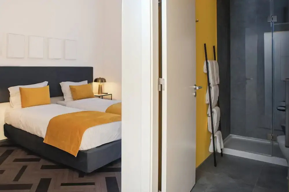 Comfort room