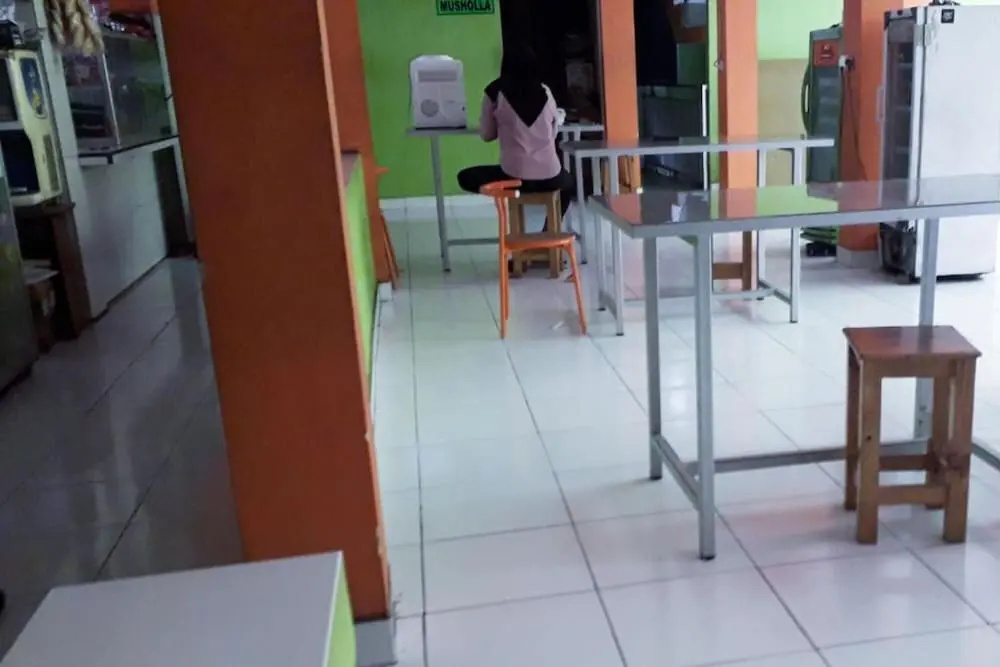 Lobby & Reception