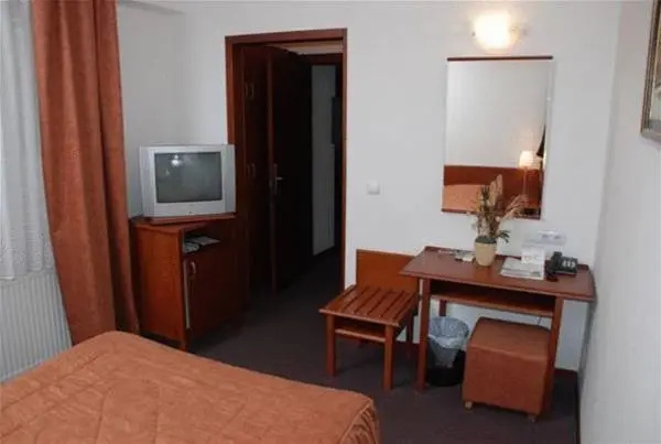 Hotel photo 16