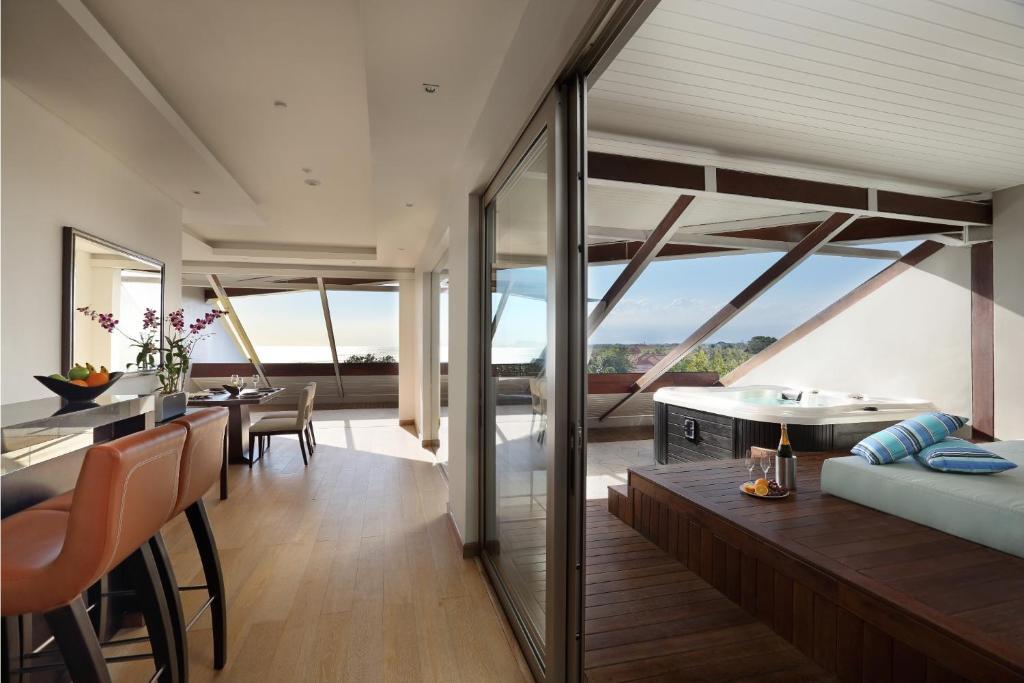 Double-Six Luxury Hotel Seminyak