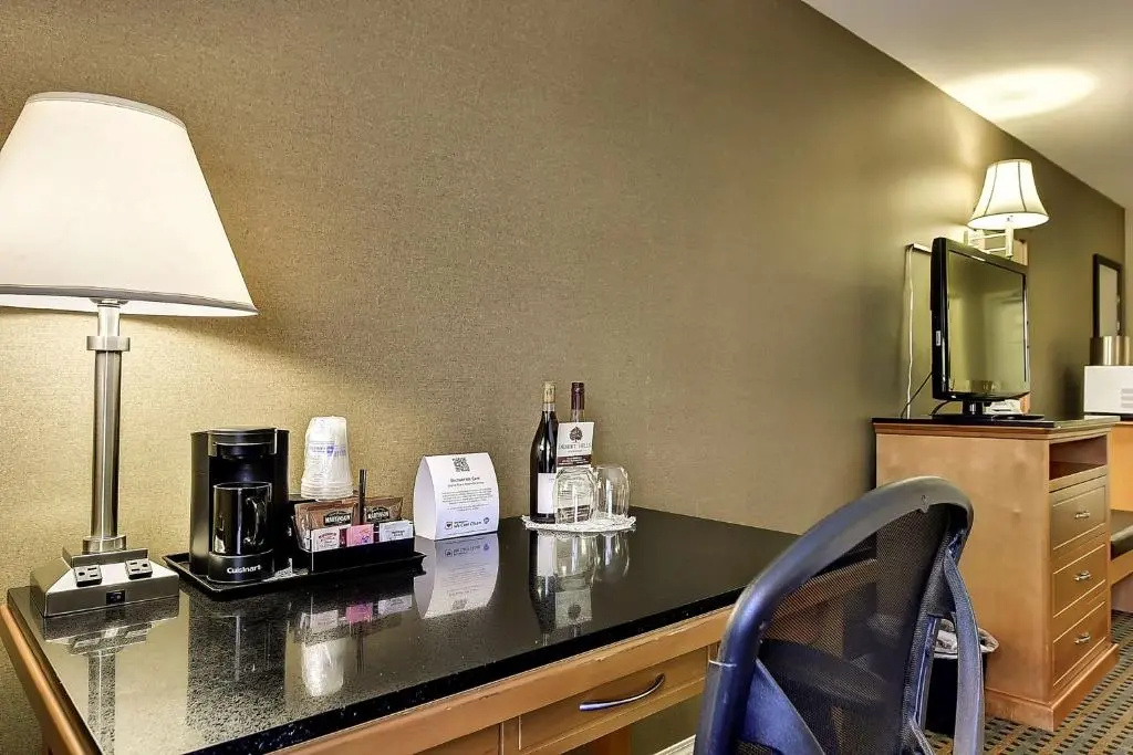 Best Western Plus Osoyoos Hotel & Suites - Chambres