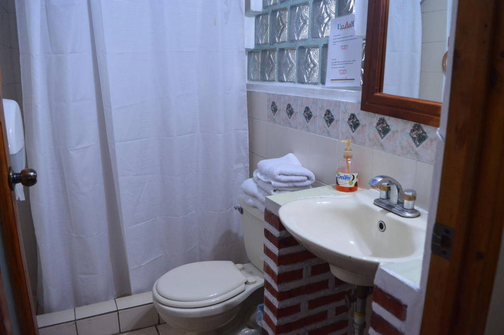 Eco Suites Uxlabil Guatemala City by null