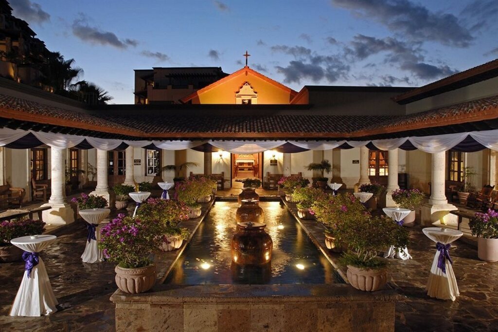 SUNSET Beach Golf & Spa Resort Pueblo Bonito by null