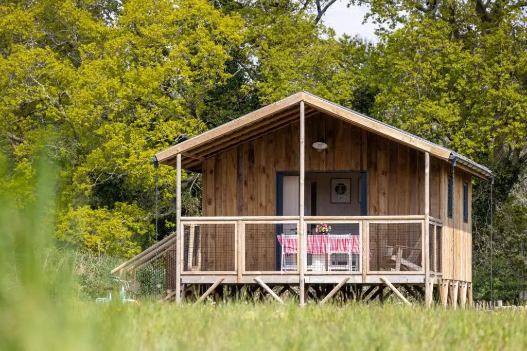 2 Bedrooms Chalet