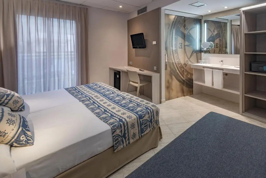 Hotel GHT Marítim - Chambres