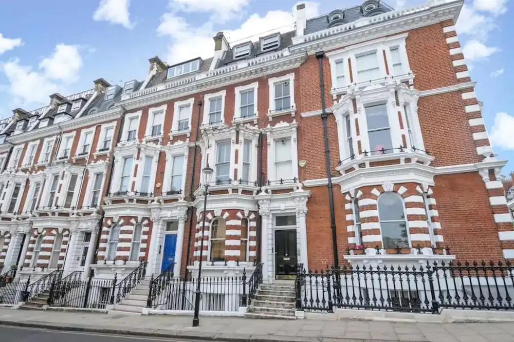 Luxury Kensington Apartment