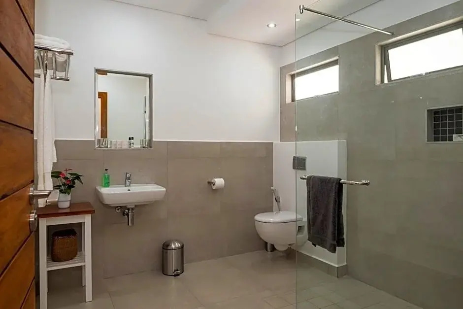 5 On Lindsay - фото 5