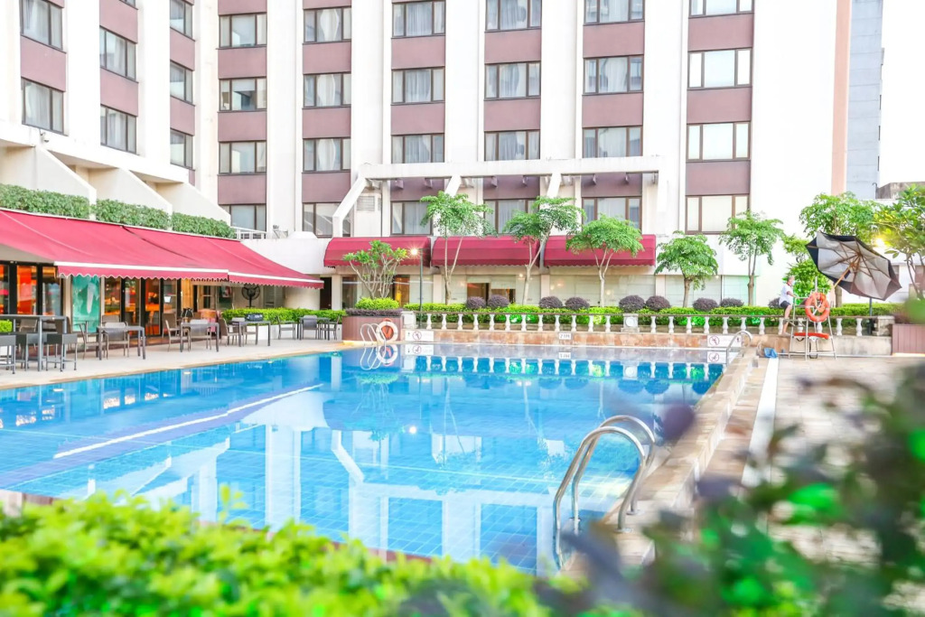 China Hotel - фото 23