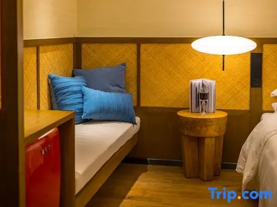 Comfort room