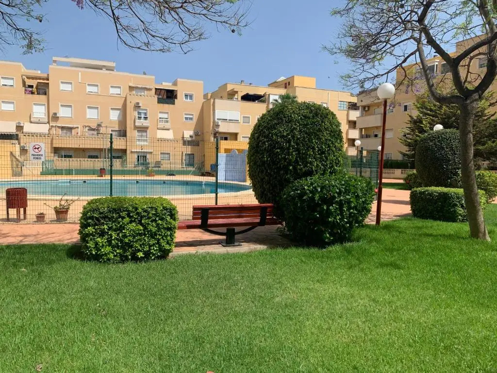 Apartamento 3 dormitorios en la playa de Almeria.
