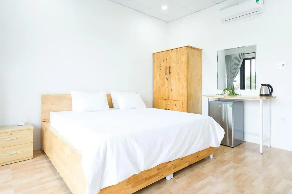 Deluxe Double room with balcony (full double bed)
