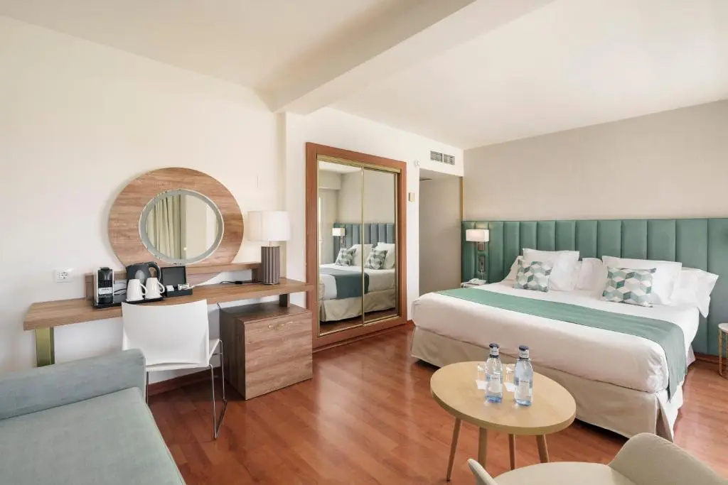 Hotel Costa Málaga (Adults Recommended) by Pierre & Vacances - Chambres
