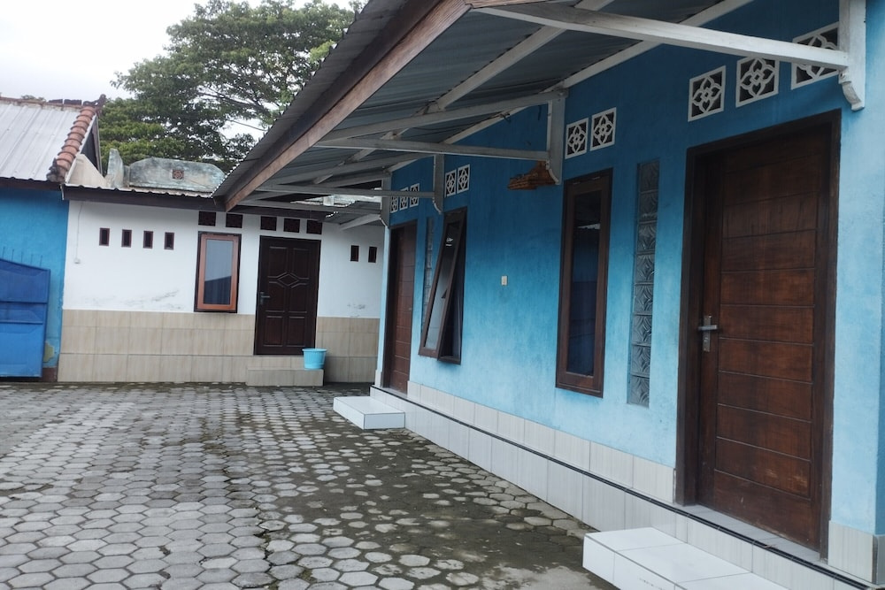 Hotel O Penginapan Mekar Sari Near PT. Lombok Menara Energygas