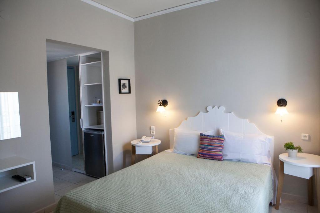 7 Brothers Hotel by null